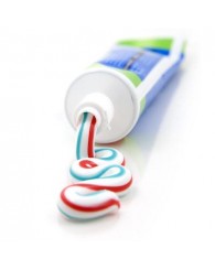 Pâte à dents pour enfants - tube dentifrice 